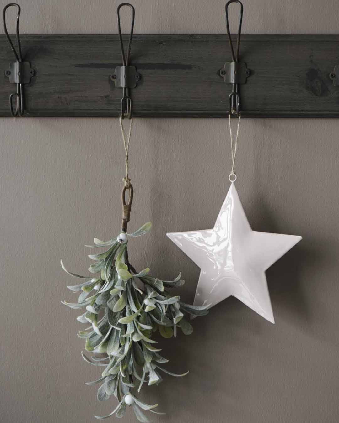 Artificial Hanging Mistletoe