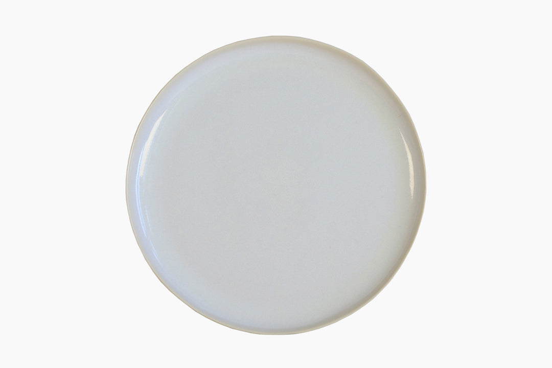 dinner plate in off white